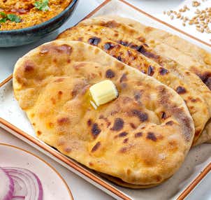 Khameeri Roti & Mutton Khichda